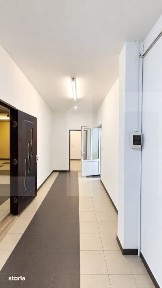 Spatiu comercial independent, 174 mp utili, curte 200 mp, acces auto