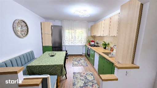 De vanzare - Apartament 3 camere decomandat, Str. Ion Vidu, Micro 17