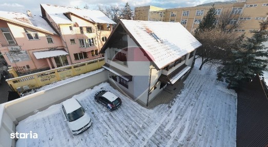 Casă de închiriat Brașov| 244 mpI Curte 594 mp | Parcare | Comision 0%