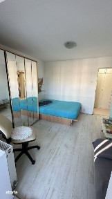 Inchiriez apartament cu 3 camere decomandate in zona Semicentrala