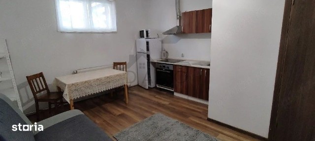 Garsoniera de închiriat zona 7 Noiembrie, aproape de UMF, spitalul Nou