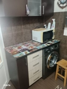Închiriez garsoniera