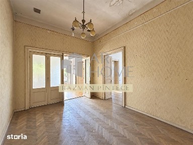 Casa 5 camere, ideal sediu, 409 mp teren, ultracentral ANAF, Ploiesti