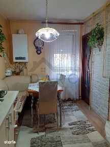 Apartament cu 3 camere de vanzare