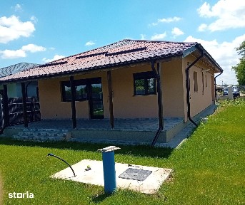 Casa modernă în Crevedia / Buftea