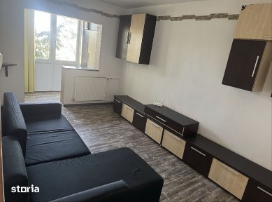 Proprietar inchiriez ap.1 camera Alfa/Arad