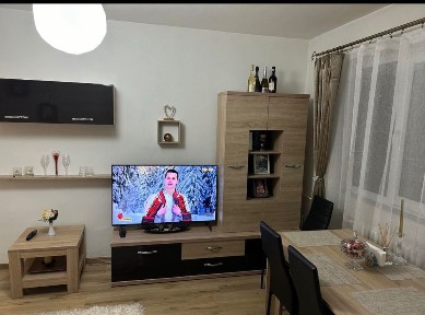 Ap x 37 mp cu balcon deschis