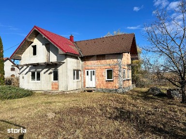 De vanzare teren de 3.500 mp cu constructie in Stejeris
