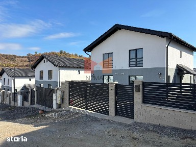 Casă duplex 3 camere Livezeni, 350 mp teren