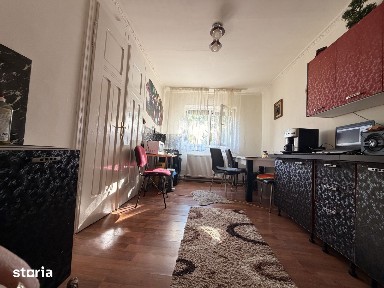 Apartament 3 camere, la casa, 178 mp utili, curte comuna, parter-Moder