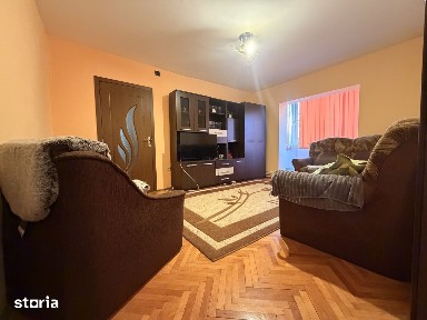Apartament 3 camere, semidecomandat, 55 mp utili, mobilat, etaj 3 -Gir