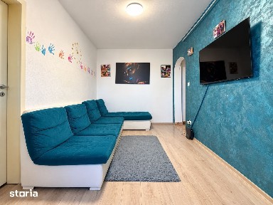 Apartament 3 camere, 48mp utili, etaj 3, centrala proprie-Piata Doina