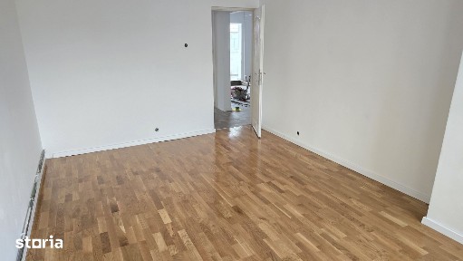 Vand apartament 2 camere decomandat in Deva, zona Dorobanti, etaj 3