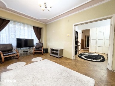 Apartament cu 3 camere pe pietonala Republicii - Ultracentral - balcon