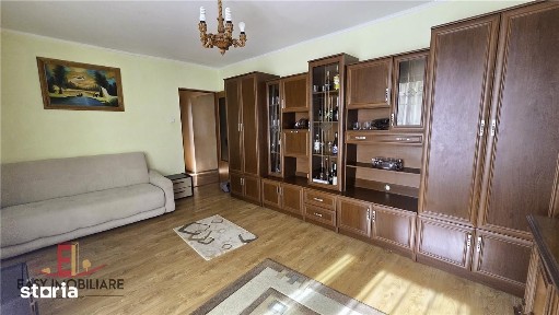 Apartament 2 camere, etaj 2 din 4, Unirii, bloc izolat, zona linistita