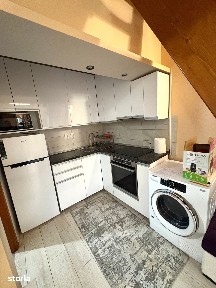 Apartament de închiriat la casă