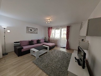 Inchiriem Apartament 2 Camere, Modern, Decomandat, Tractorul - Urban