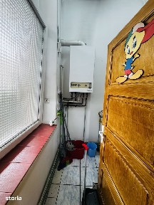 Apartament spațios la casă, ultracentral, 80 mp, 2 camere și curte