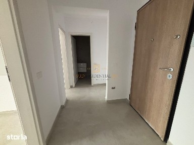 Apartament 2 camere decomandat, nemobilat, metrou Berceni