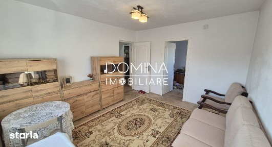 Vanzare apartament 3 camere, str. Olari - zona Liceului Pedagogic