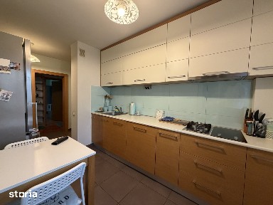 Apartament cu 3 camere de închiriat în cartierul Plopilor