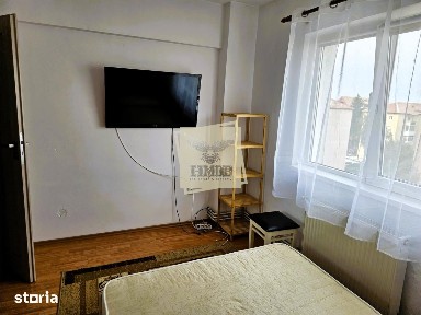 Apartament 2 camere balcon si pivnita Mihai Viteazu