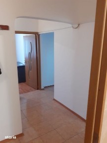 Apartament spatios cu 3 camere, 76 mp, in Prundu - Pitesti, zona Kau