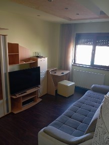 Apartament 4 camere de închiriat