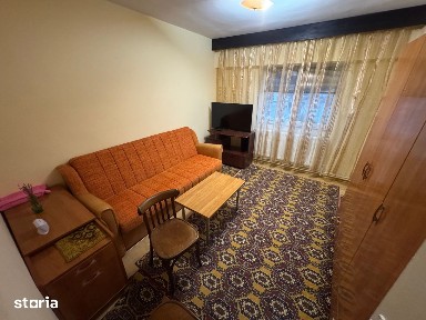 Apartament 4 camere zona Casa de Cultura cu Centrala