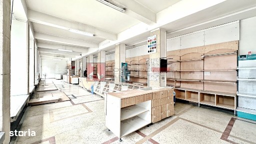 SPATIU COMERCIAL 250 MP | SUPRAFATA VITRATA 20 ML | 13 DECEMBRIE