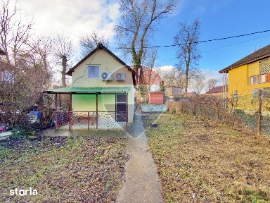 Casă cu 3 camere de vânzare în zona 3 Insule, Arad