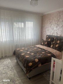 Vand apartament cu 3 camere