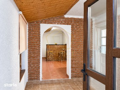 Casa rustica cu 3 camere | zona Girocului