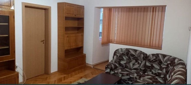 Proprietar inchiriez ap.2 camere zona Dacia/ Iulius Mall