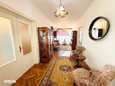 Apartament cu 4 camere de închiriat ultracentral