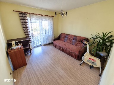 Apartament 3 camere| 64mp| Etaj intermediar | Central | Cartier 1 Mai