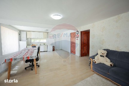 Casă cu 5 camere de vânzare în Sânmartin - Cartier Lotus