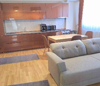 Apartament cu 3 camere, parcare privată, zona Prima Shops Oradea
