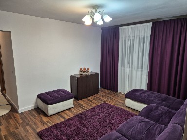 Apartament 3 camere semidecomandat de inchiriat