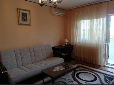 Închiriez apartament spațios 2 camere zona Tineretului