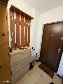 De închiriat: Apartament 2 camere decomandat + Loc parcare inclus