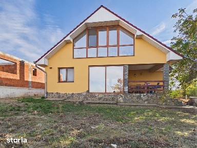 Casă în Leș, 170 mp, teren 961 mp