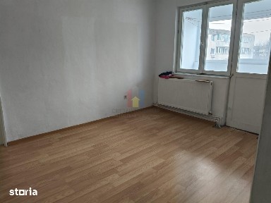 ETAJ 3, ap 2 camere, conf II sporit, Hipodrom-Microhala