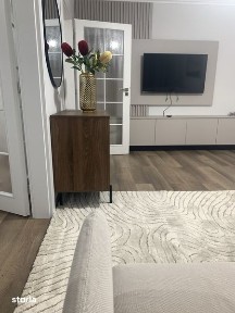 Inchiriez apartament 3 camere ultracentral etaj 1