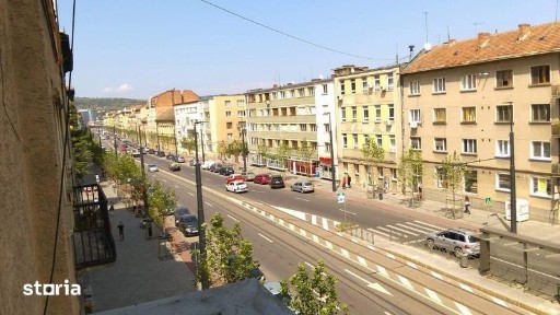 Inchiriez ap 1 cam 42 mp strada Horea