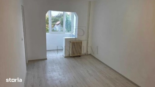 BULEVARDUL DAMBOVITA - GARSONIERA - 24 MP - BALCON - ETAJ 2 - BAIE SI