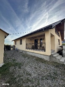 Casă de vânzare în Secuieni,Neamt