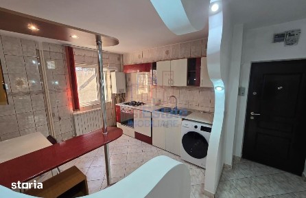Apartament 3 camere Podu Ros zona de bulevard
