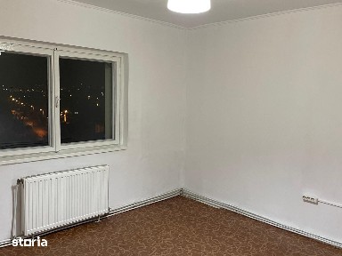 Apartament de doua camere de vanzare