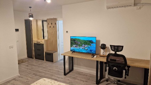 Inchiriez apartament cu o camera bd.Poitiers, Continental
